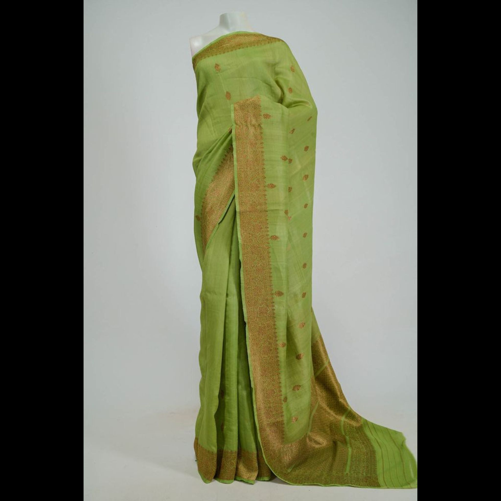 Tussar Raw Apple Green Saree With Blouse